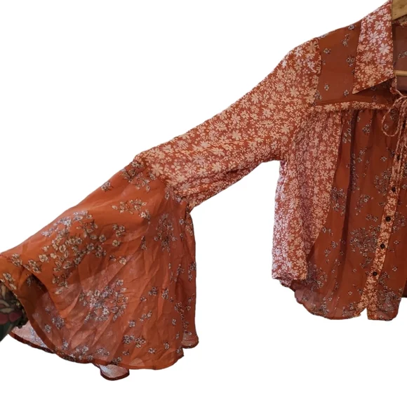 Free People bohemian blouse floral print button-up bell sleeves flowy feminine - Picture 6 of 11